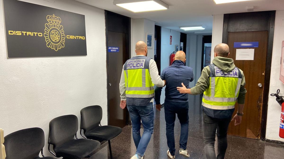 Sucesos en Mallorca: Detenidos tres miembros de una banda por decenas ...