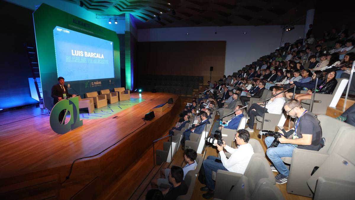 Luis Barcala, durante la apertura del Congreso Alicante Futura.