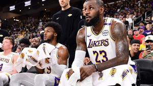 Lebron James y su hijo Bronny.