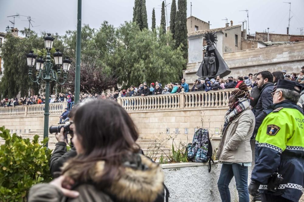 "Els Enfarinats" toman el poder en Ibi