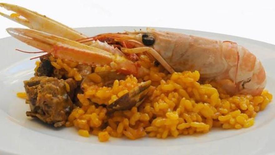 Guía contra el contagio social: ni comer en la paella ni poner la mesa de forma conjunta