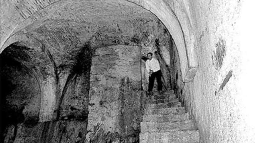 El derribo del puente de San Francisco destapó una histórica cripta en Cáceres en 1969
