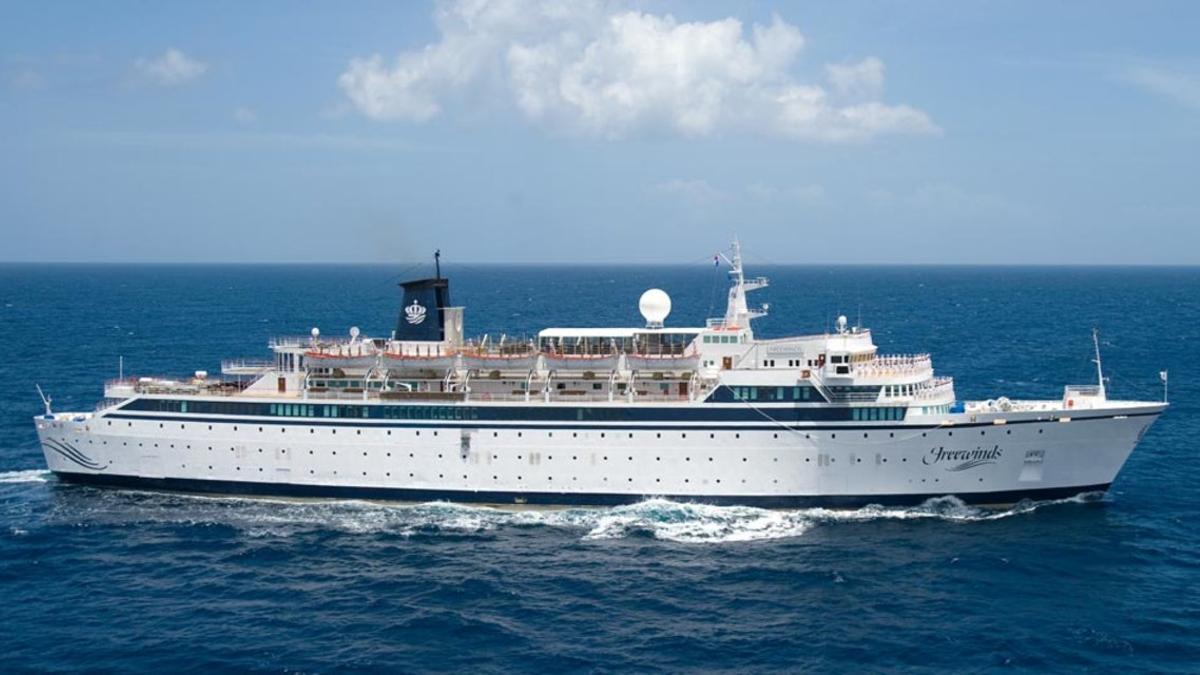 El barco Freewinds.