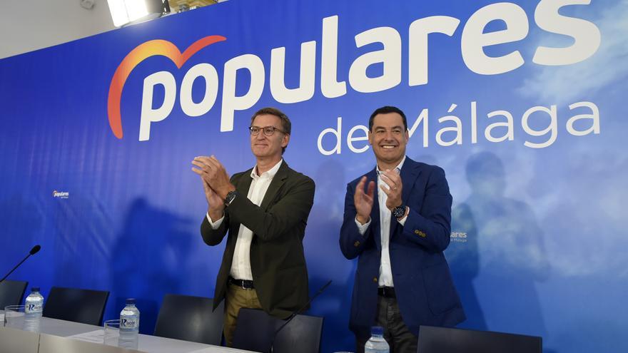 De izquierda a derecha, el presidente del PP nacional, Alberto Núñez Feijóo, y el presidente del PP andaluz, Juanma Moreno.