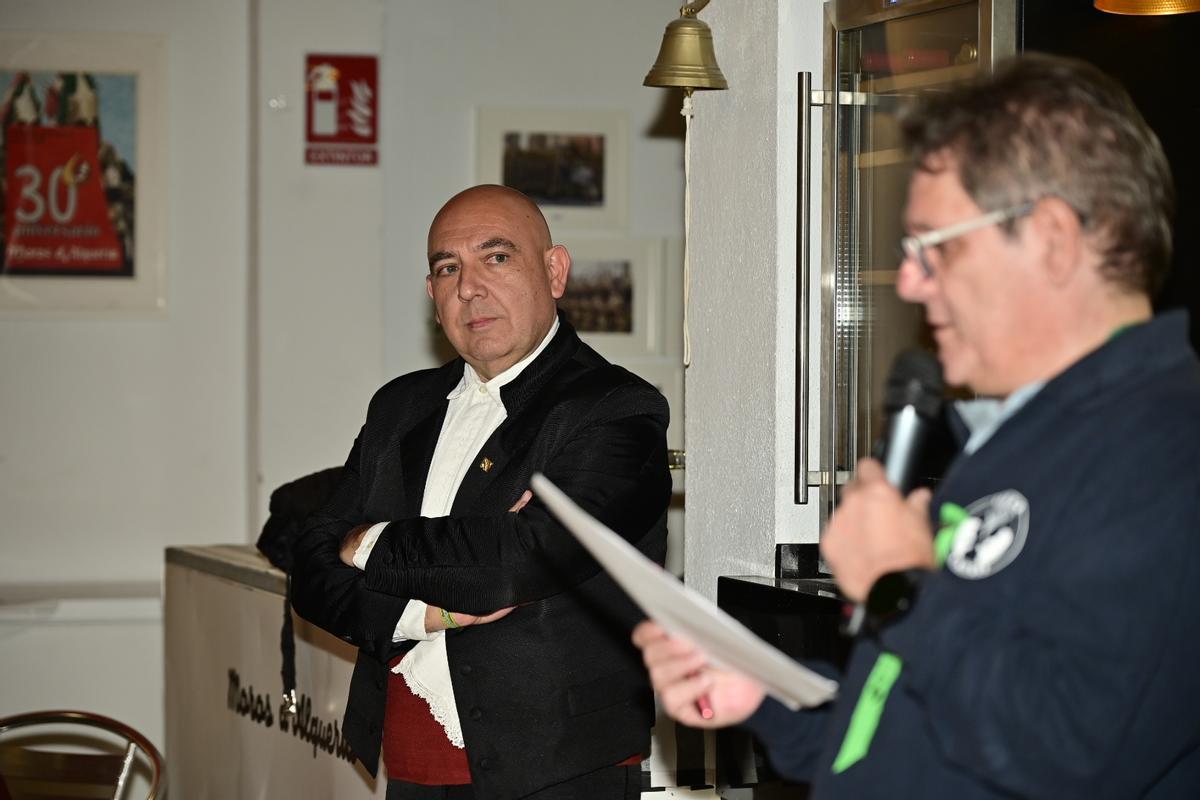 Entrega del Masclet d'Argent de la Colla a Mitges a la mejor mascletà de la Magdalena