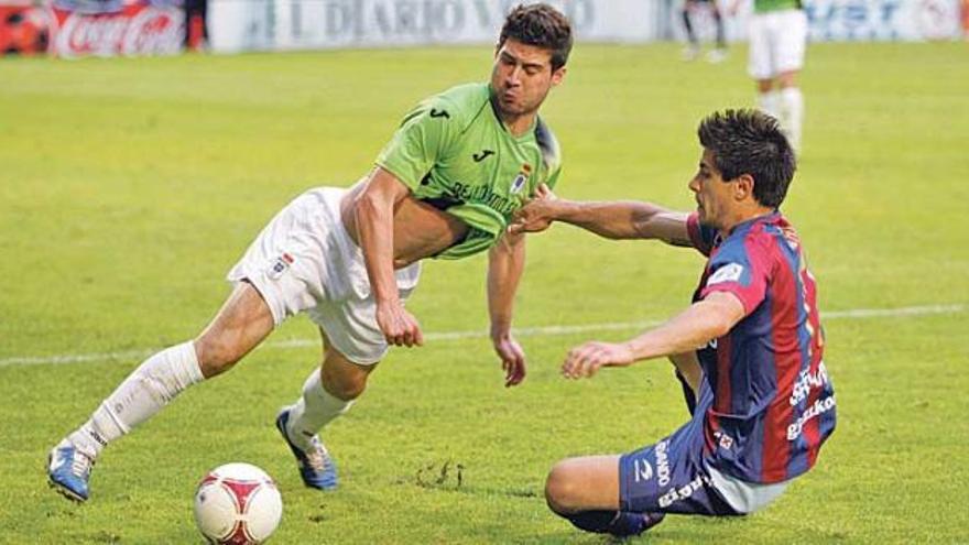 Éibar y L&#039;Hospitalet, duelo de verdugos