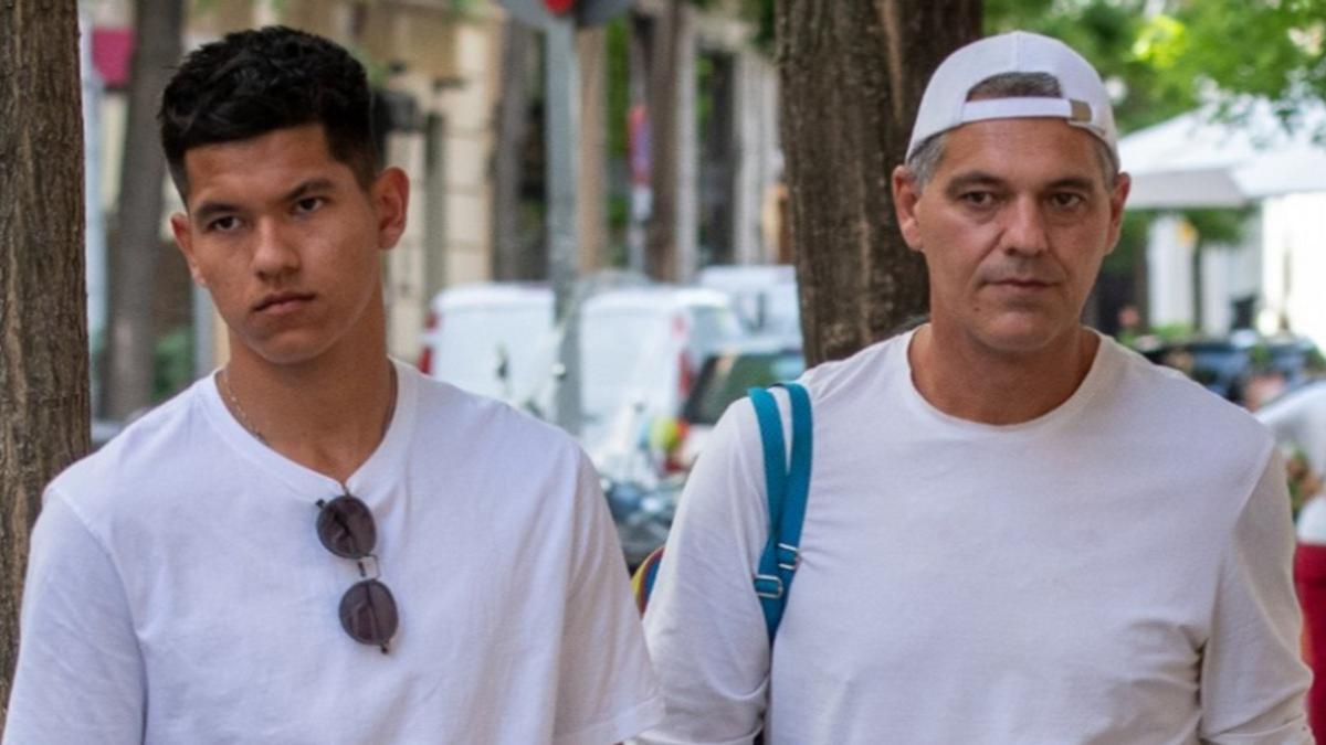 Frank Cuesta y su hijo Zape, en una imagen de archivo.