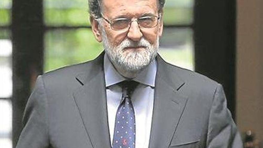 Rajoy: «Desaparece ETA, pero no el daño causado»