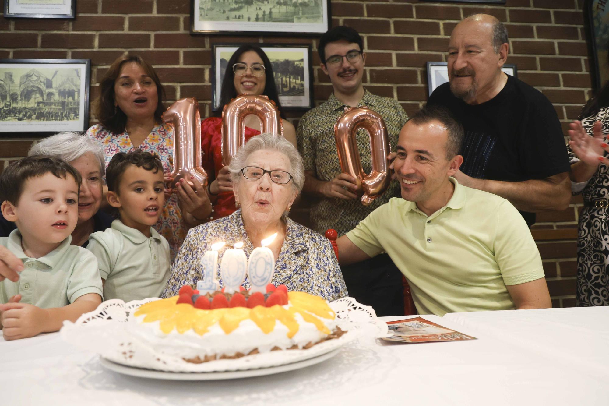 Una celebración centenaría de Ángeles Vidal