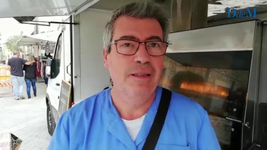 El vendedor solidario que regaló 300 pollos asados en Sant Llorenç