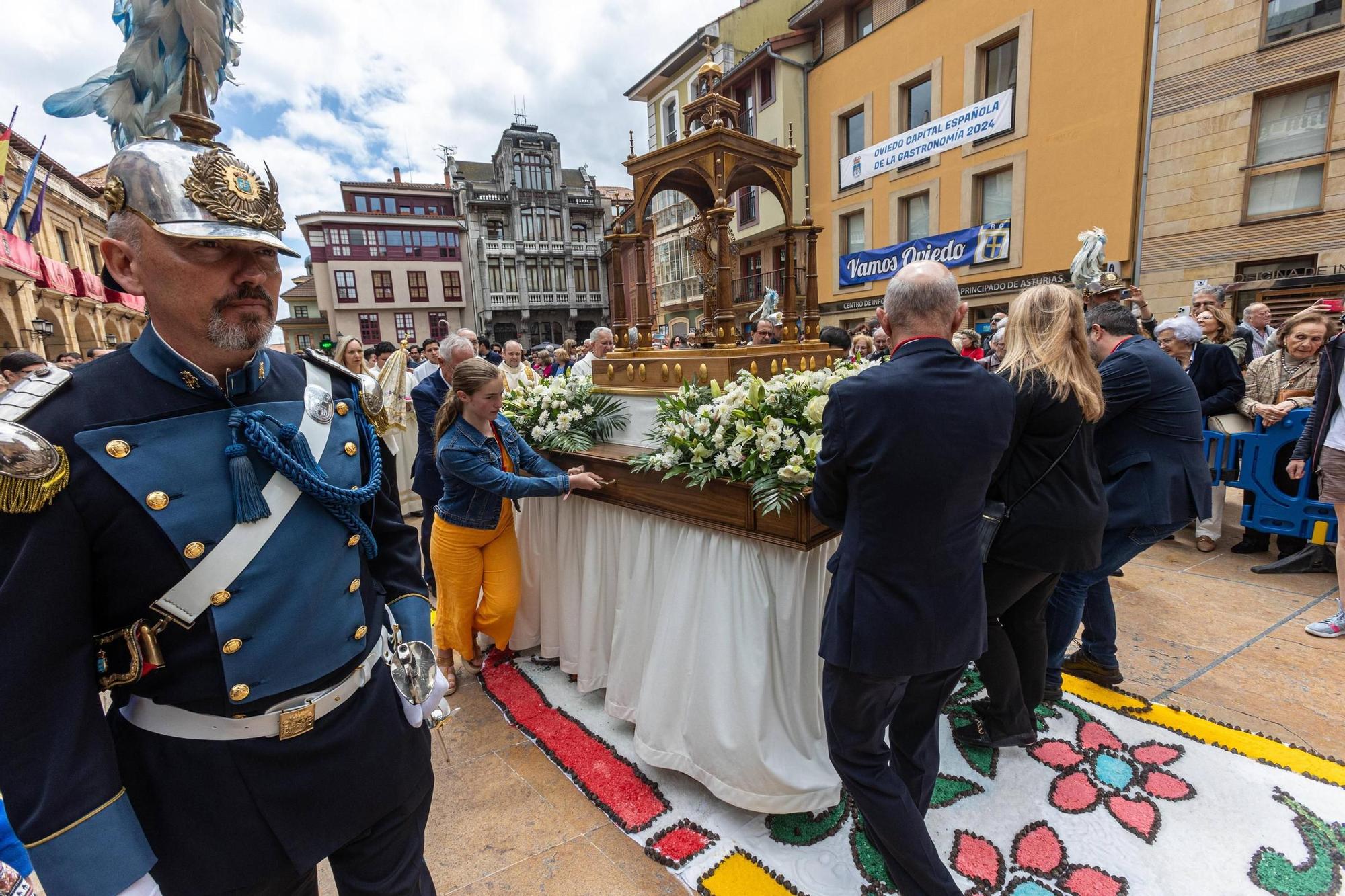 Celebración del Corpus en la Catedral de Oviedo