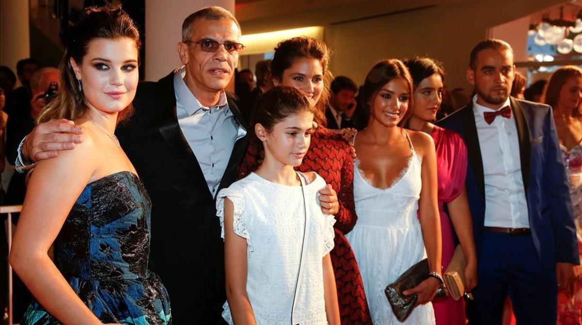 zentauroepp39994342 director abdellatif kechiche  2nd to l  poses with actors al170907200547