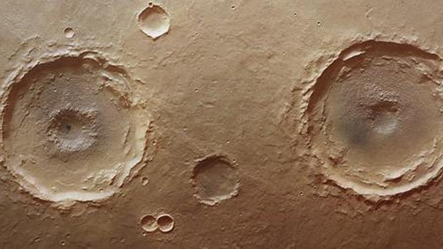 Imagen de los cráteres tomada por la sonda.