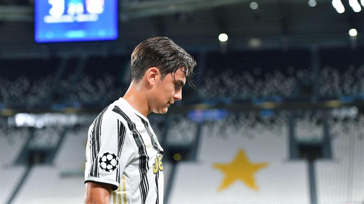 Paulo Dybala durante un partido de Champions League con la Juventus