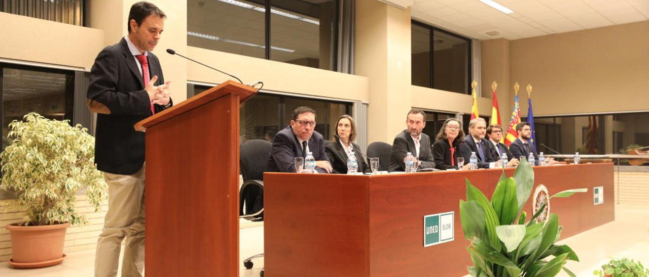 Apertura oficial del curso del centro de Elche de la Universidad a Distancia celebrada ayer.