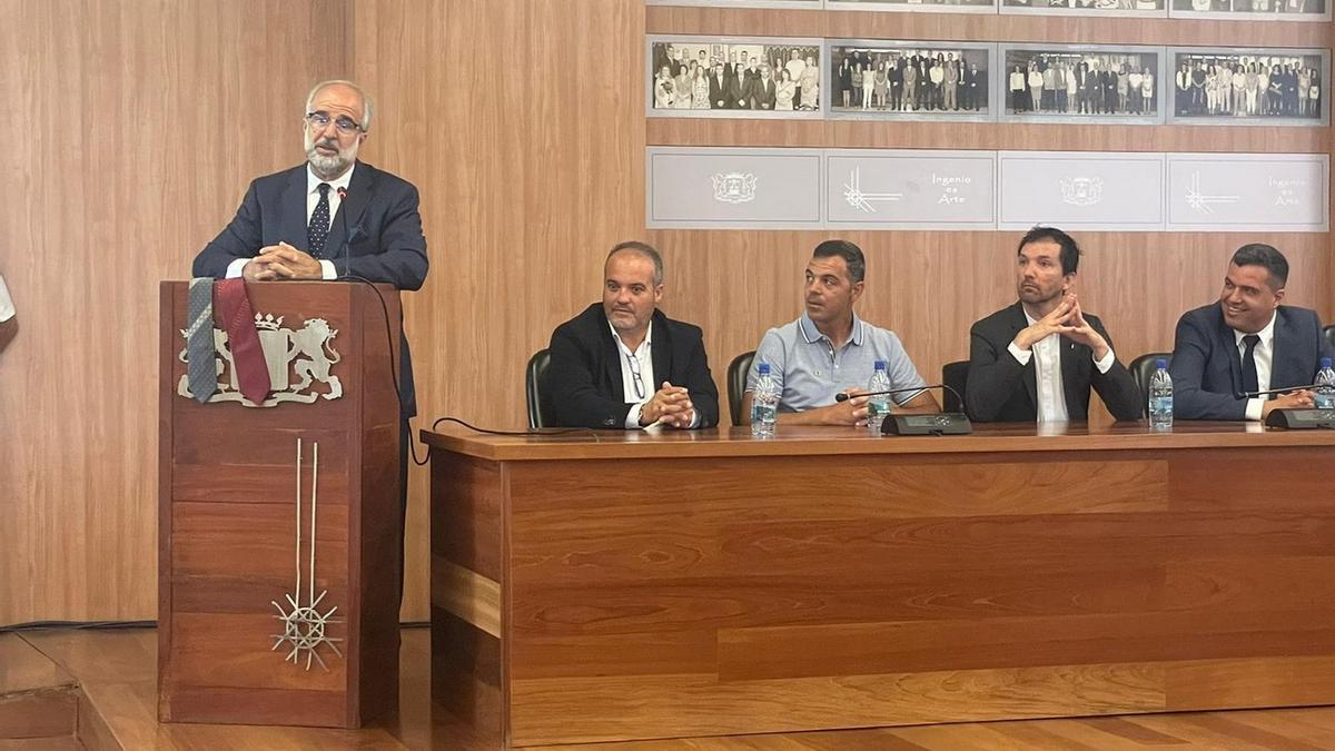 José López Fabelo da comienzo a su gobierno como alcalde en Ingenio