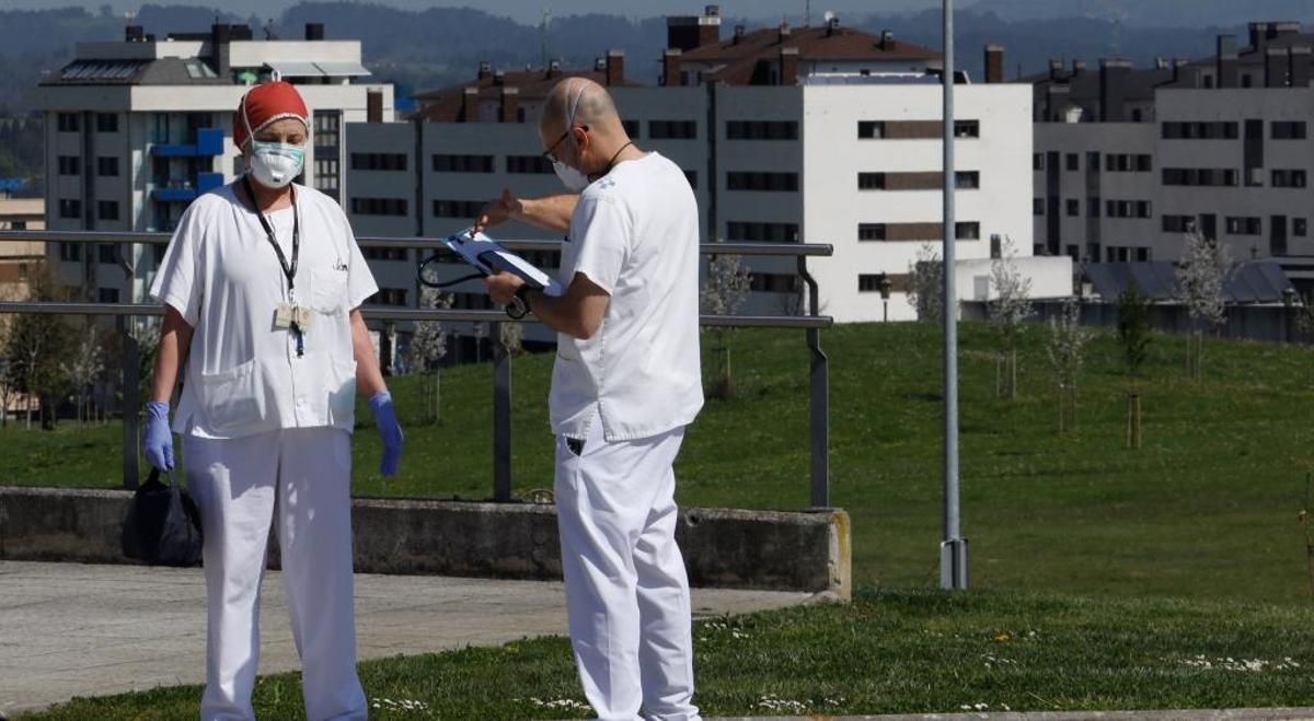 Los sanitarios asturianos reciben el 30% del material de seguridad que requieren
