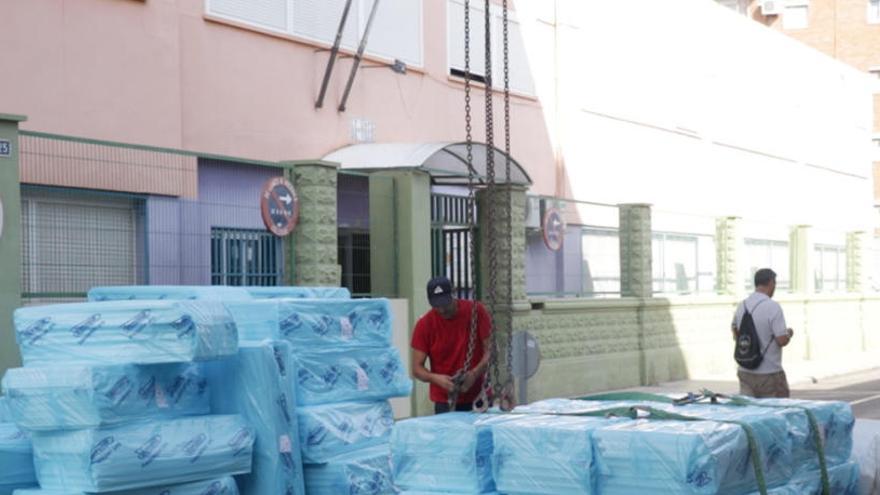 Torrent reforma once colegios e institutos durante el verano