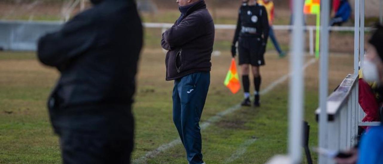 Santi Redondo, entrenador del Benavente. | E. F.