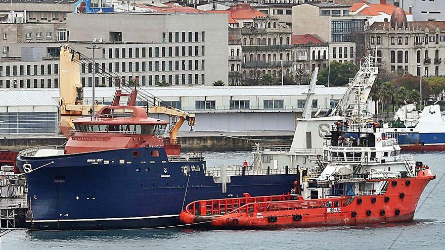 La borrasca complica el tráfico y obliga al remolcador “Opal” a refugiarse  en puerto - Faro de Vigo