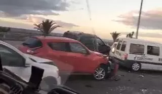 Una decena de vehículos implicados en un accidente múltiple en Gran Canaria