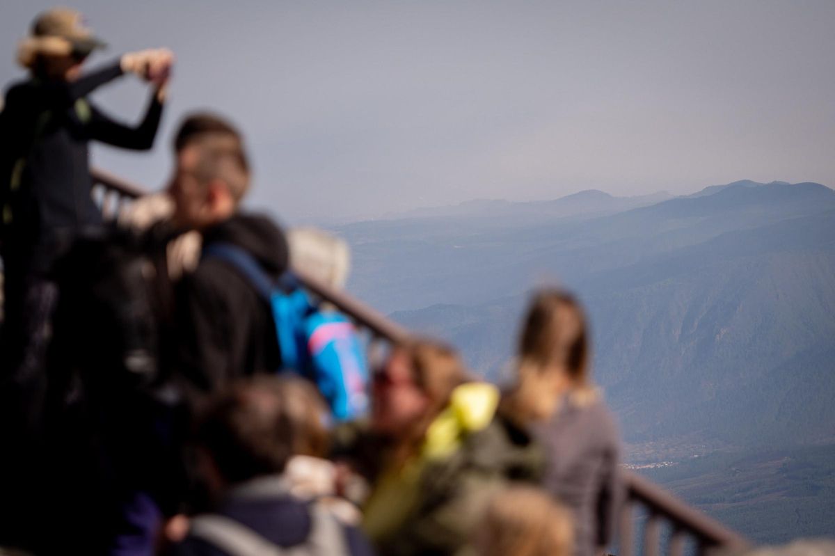 Teide Trails Closed to Hikers Due to Wind Alert