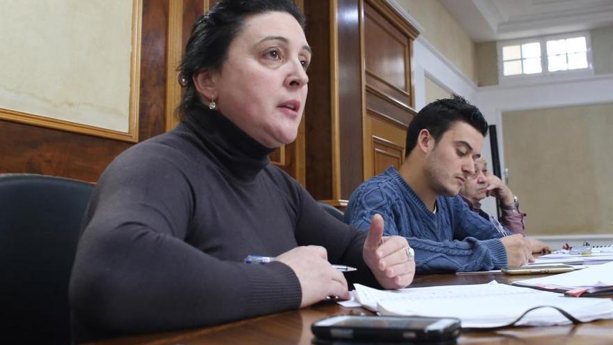 Edita Lorenzo durante su intervención en un pleno.