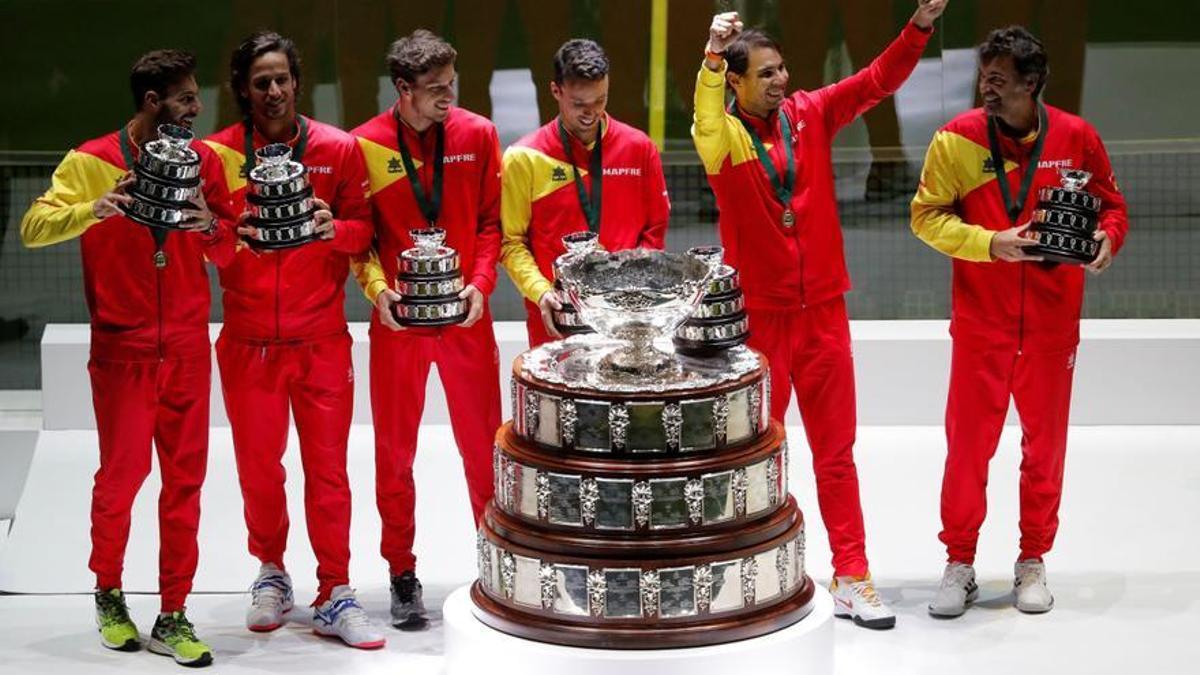 El equipo, con Nadal al frente, ganador de la última Copa Davis de España, en Madrid en 2019.