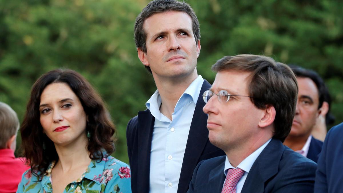 Isabel Díaz Ayuso, Pablo Casado y José Luis Martínez-Almeida.