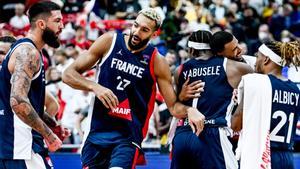 Los jugadores de Francia, con Gobert en primer plano, celebran su pase a la final