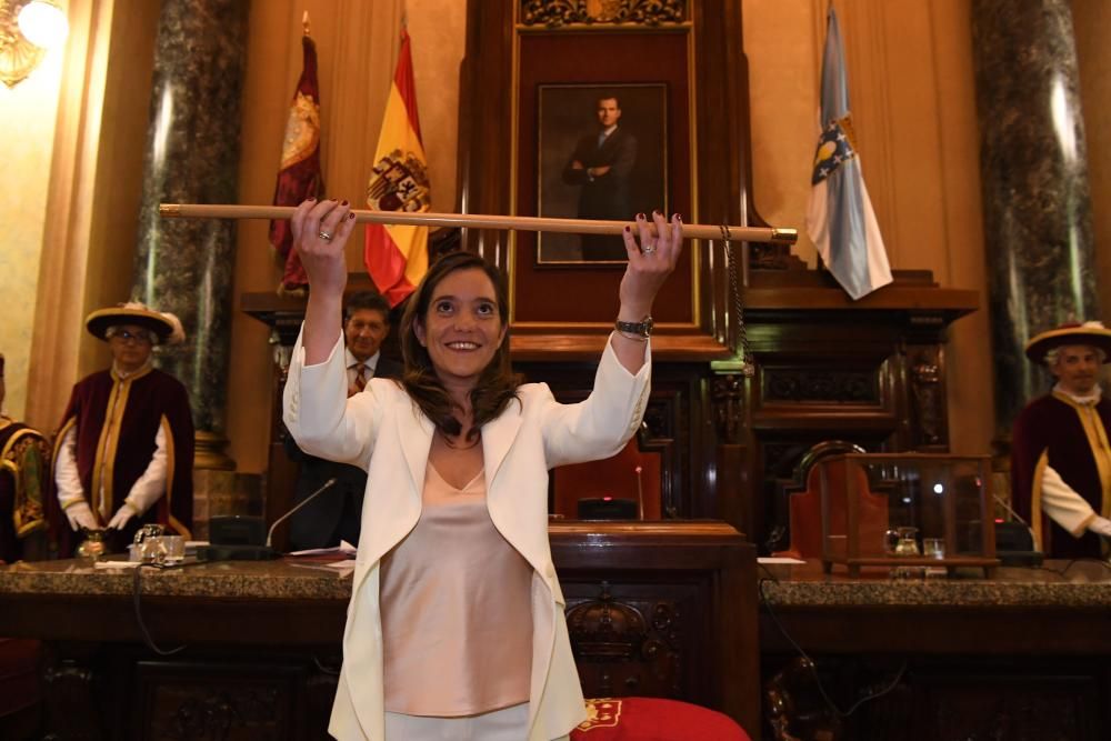 Inés Rey ya es nueva alcaldesa de A Coruña