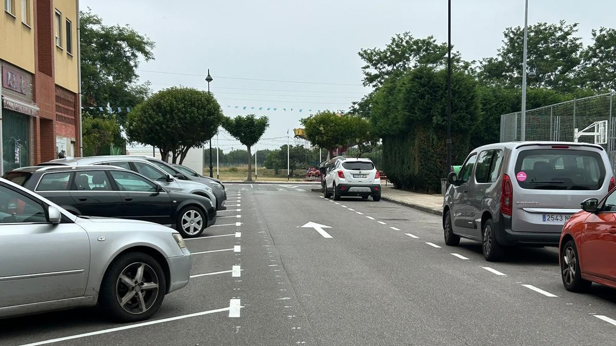 La calle Prado del Marqués de Coto Carcedo, nuevo punto de salida tras la reordenación.