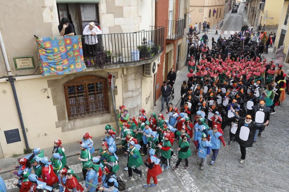 Rua infantil dels 50 anys de l'escola Joan Margarit de la Bisbal