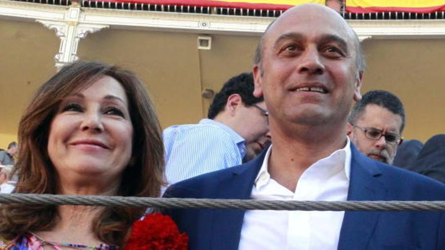 Detenen el marit d&#039;Ana Rosa Quintana per contractar Villarejo en un xantatge