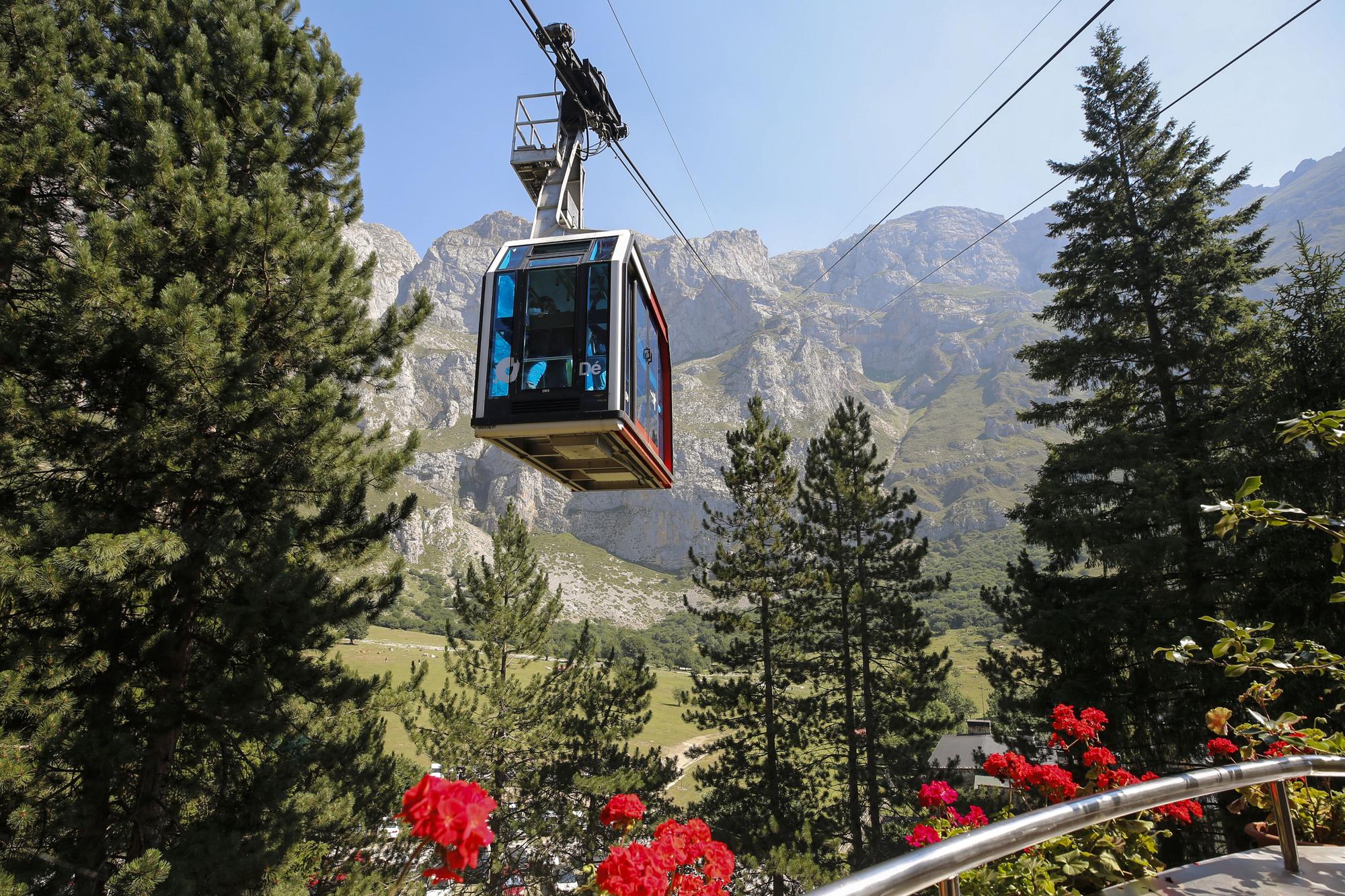 EN IMÁGENES: Así ha sido el simulacro de rescate en los Picos de Europa