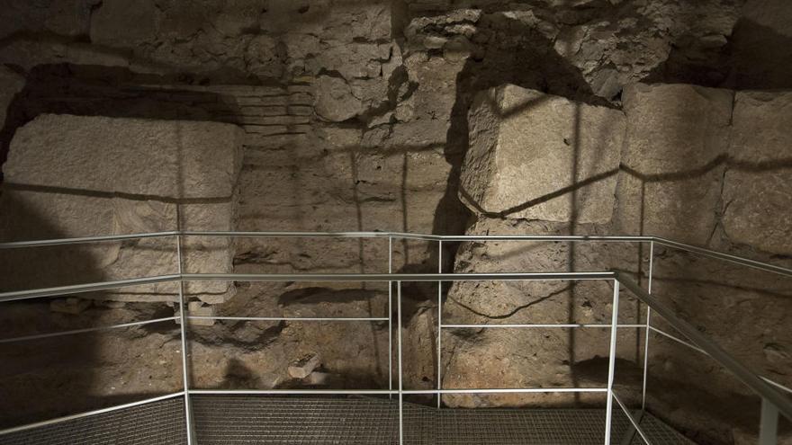 Las obras en la Catedral sacan a  la luz el campanario previo al Micalet