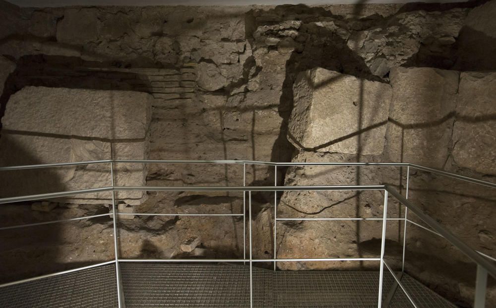 Hallan en la Catedral de Valencia parte de su campanario anterior al Miguelete