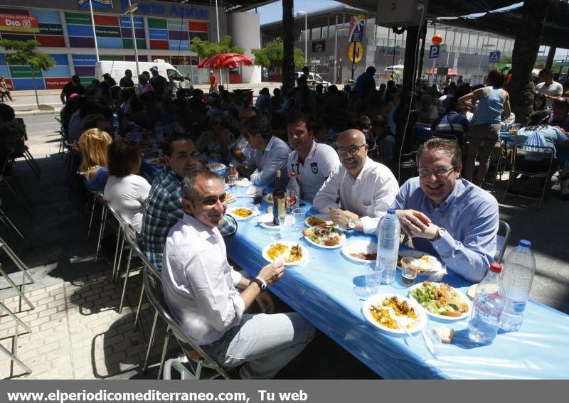 GALERÍA DE FOTOS - Día de las paellas en El Grao