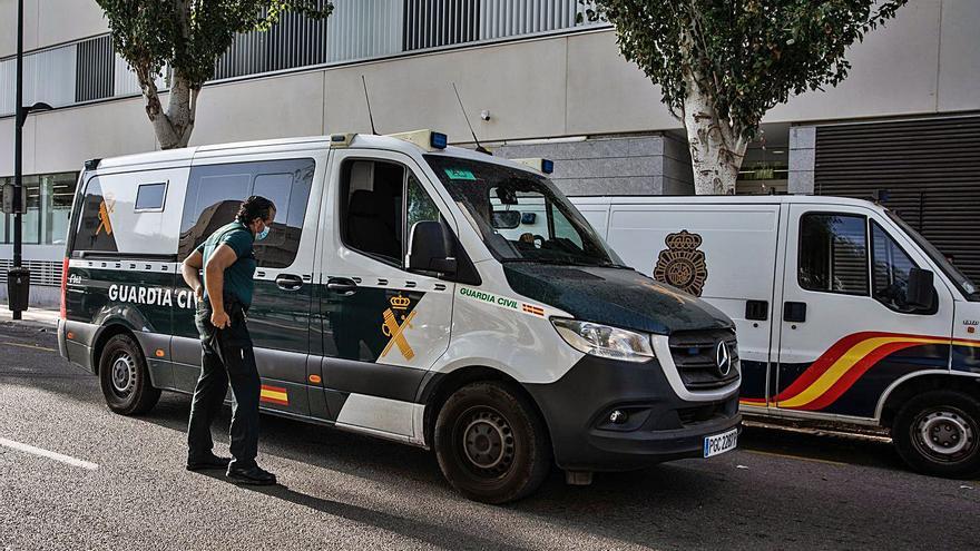 Libertad con cargos para los dos detenidos por la violación múltiple en Formentera