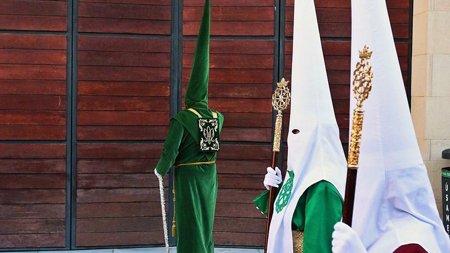 Salida procesional de Estudiantes.