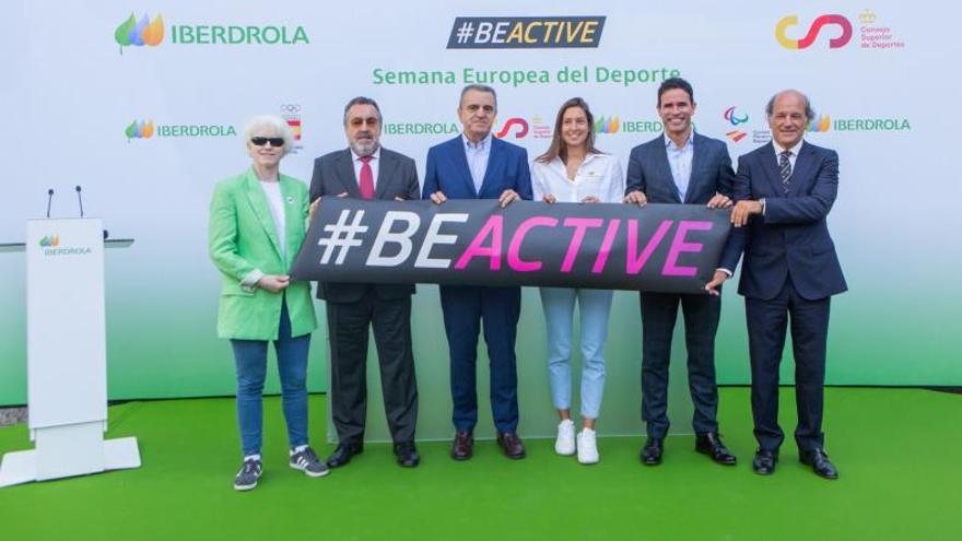 Marta Arce, judoka paralímpica y embajadora de Iberdrola; Miguel Carballeda, presidente del CPO; José Manuel Franco, presidente del CSD; Laura Ester, capitana de la selección de waterpolo; David Gracia, director de Marketing Global y Digitalización de Iberdrola; y Manuel Parga, director de Marketing del COE. | IBERDROLA