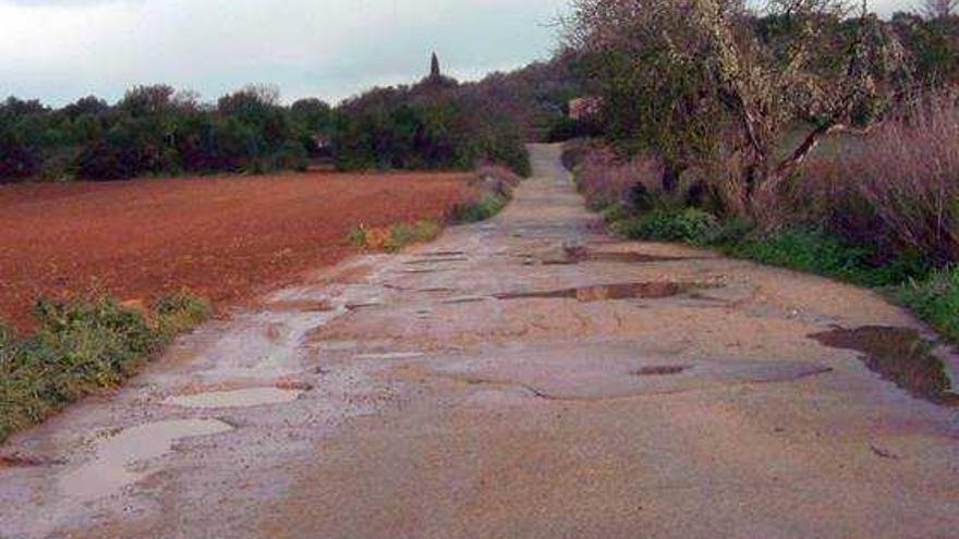 Imagen del estado deteriorado del camino des Puig.