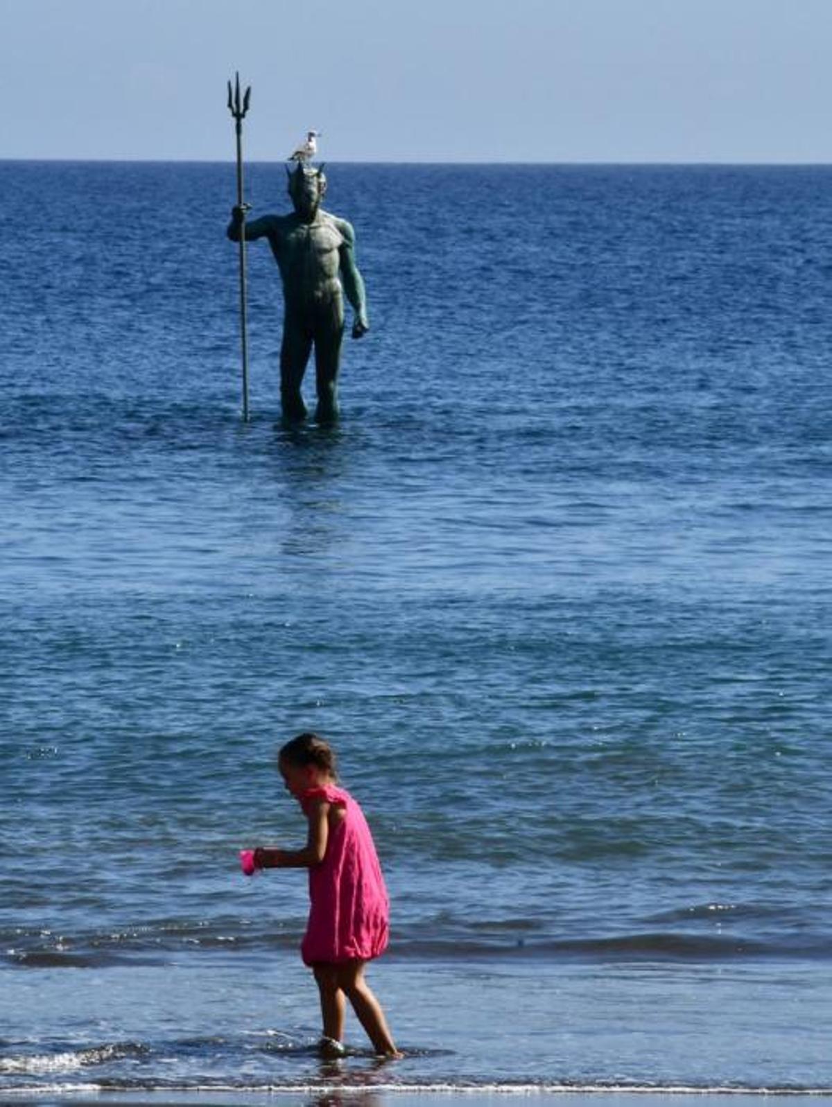 30/10/2019 TELDE.   Calor en Octubre en la playa de Melenara.   Fotógrafa: YAIZA SOCORRO.  | 30/10/2019 | Fotógrafo: Yaiza Socorro