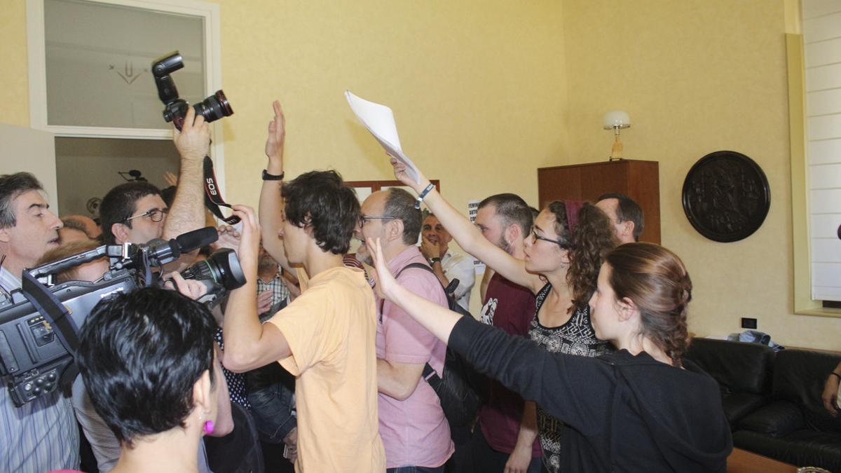 Estudiantes de Lleida, contra los medios de comunicación.