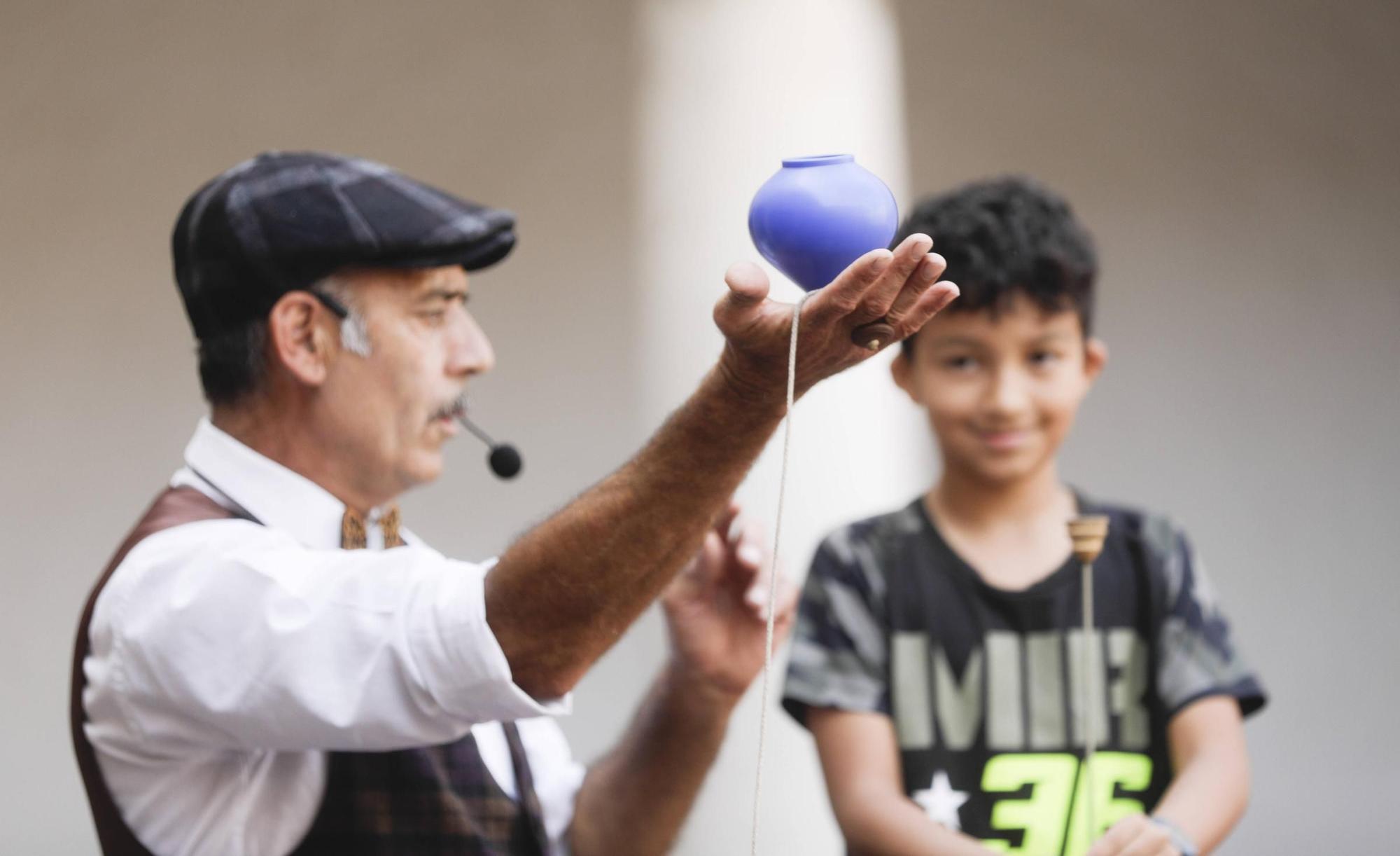 Fotos | Trobada de baldufes: El arte de la peonza triunfa en Pollença