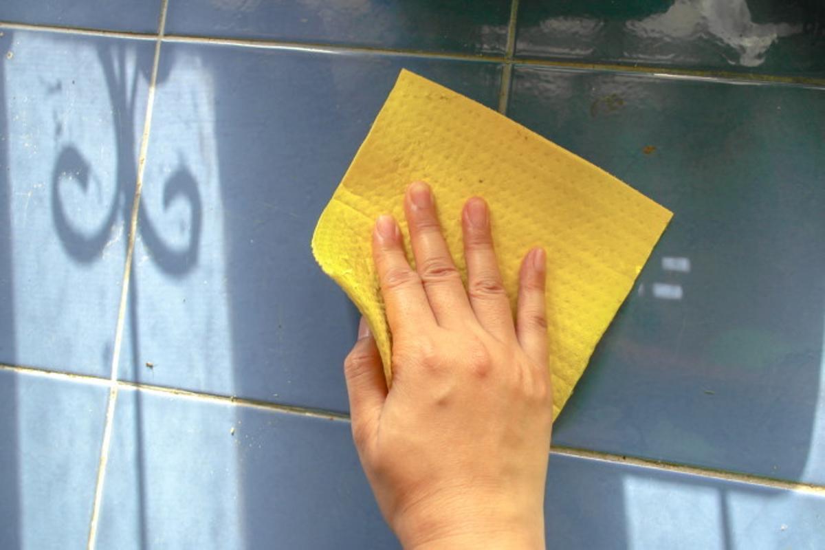 Cómo limpiar fácilmente los azulejos de tu cocina