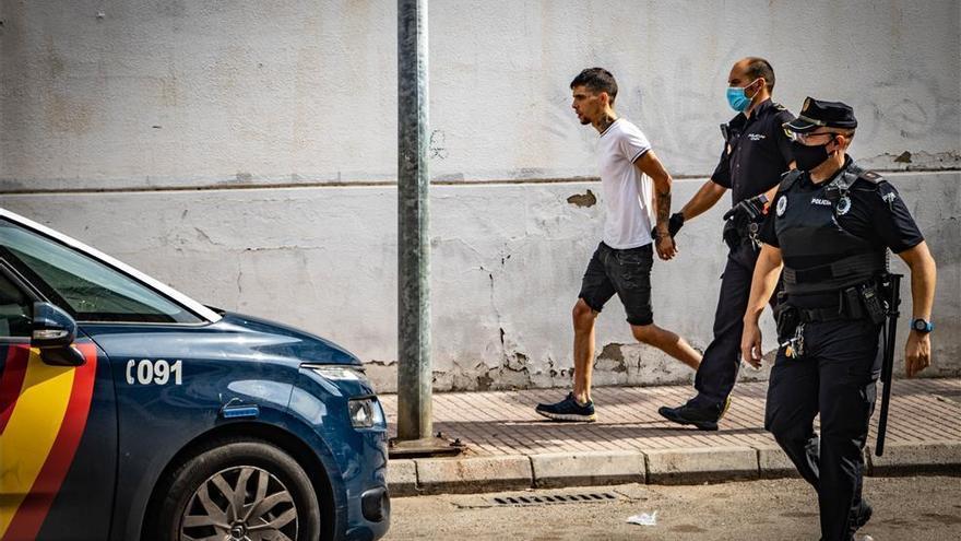 El detenido por el tiroteo de Suerte de Saavedra queda en libertad con cargos