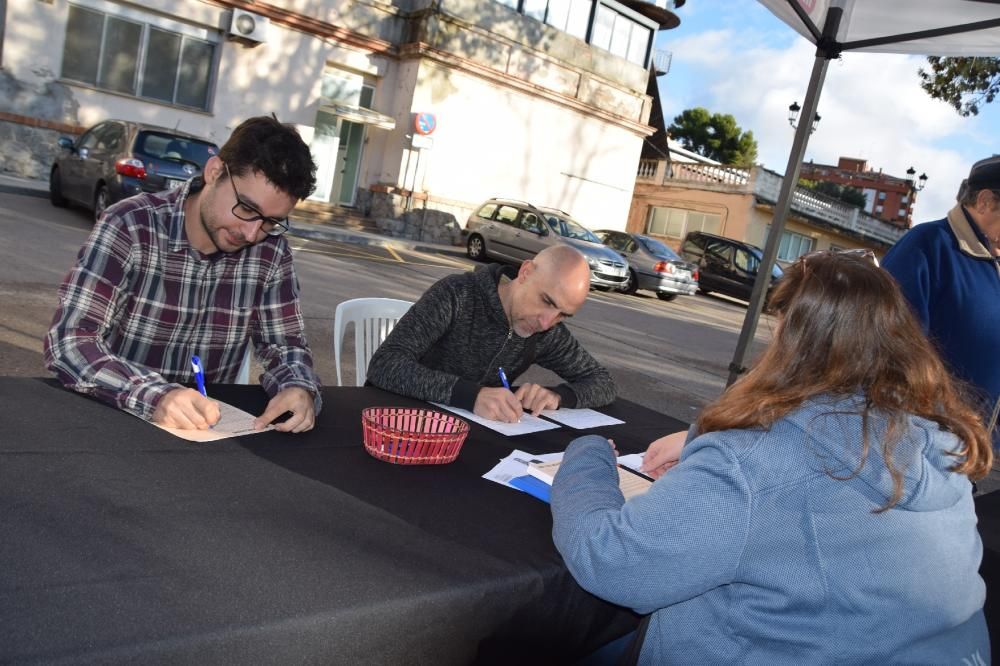 Desenes de persones s'auto inculpen a Berga