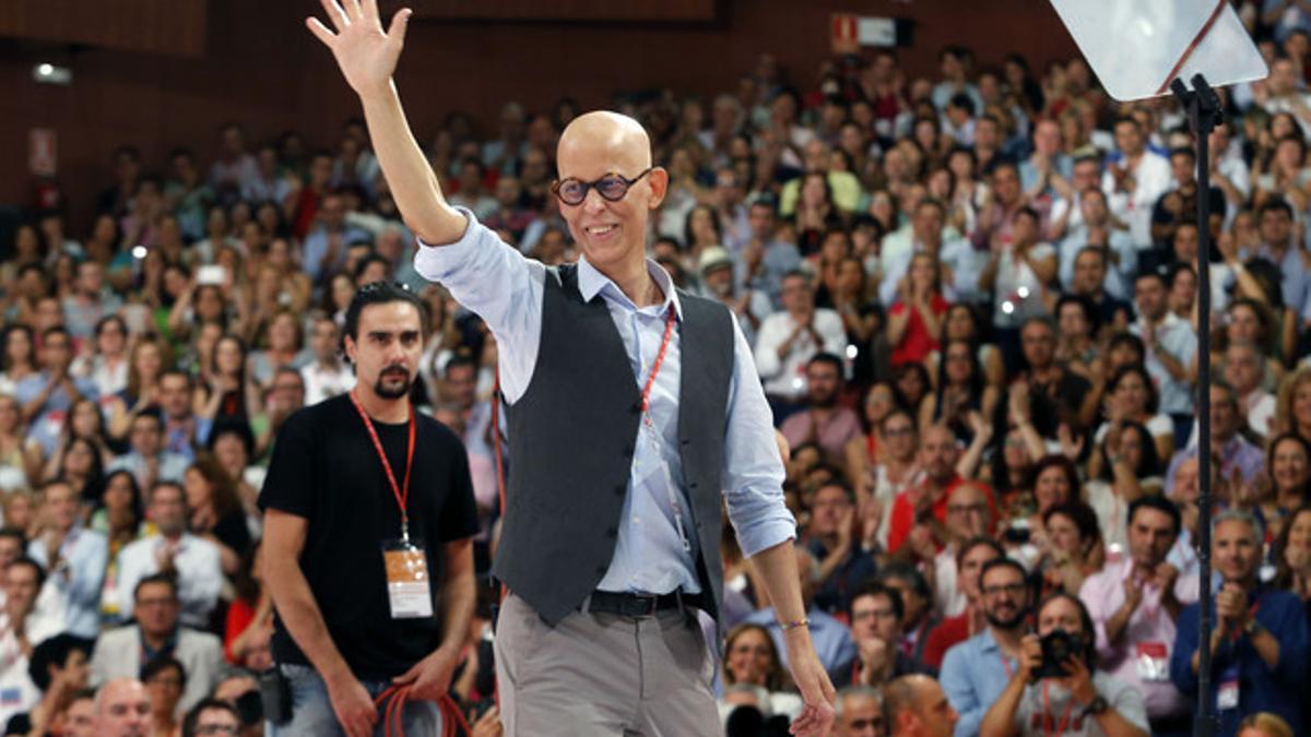 Pedro Zerolo, en el congreso que proclamó a Pedro Sánchez secretario general del PSOE, en julio del 2014.