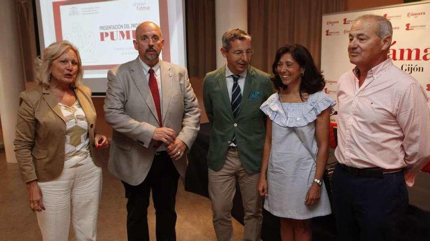 Por la izquierda, Loli García, Francisco José Borge, Pedro Ángel López, Ángeles Fernández y Pepe Pardo.